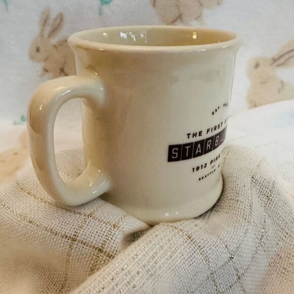 The First STARBUCKS Store Siren Split Tail Coffee Mug Pike Place - Picture 3 of 8